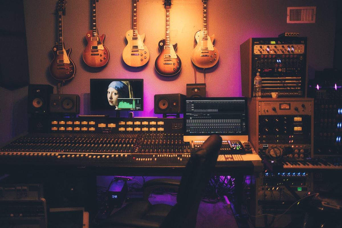 Audio console